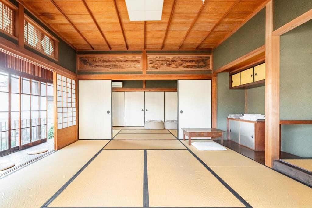 日々の宿: 宇野駅から車で5分 直島へ 最大7名様 古民家貸切 一棟貸し Tamano ภายนอก รูปภาพ
