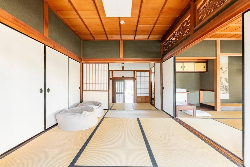 日々の宿: 宇野駅から車で5分 直島へ 最大7名様 古民家貸切 一棟貸し Tamano ภายนอก รูปภาพ